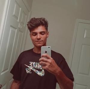 Meet your Posher, Lucas